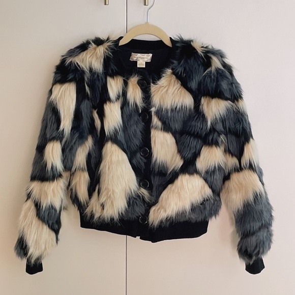 Faux Fur Jacket - Picture 1 of 6